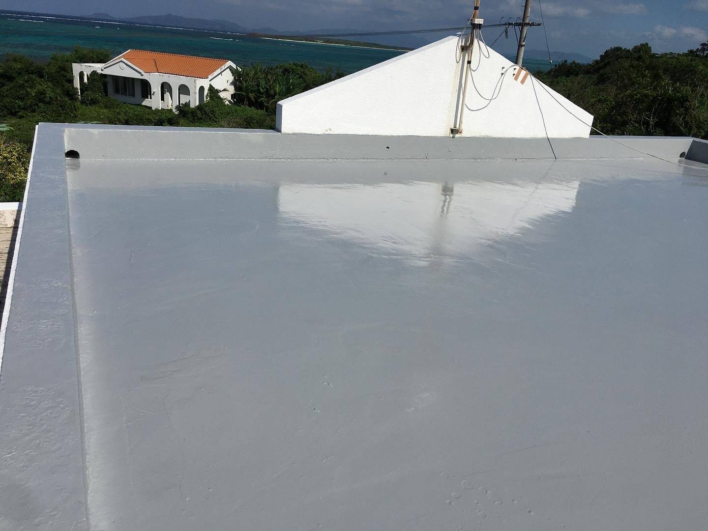 小浜島で屋上のウレタン防水塗装